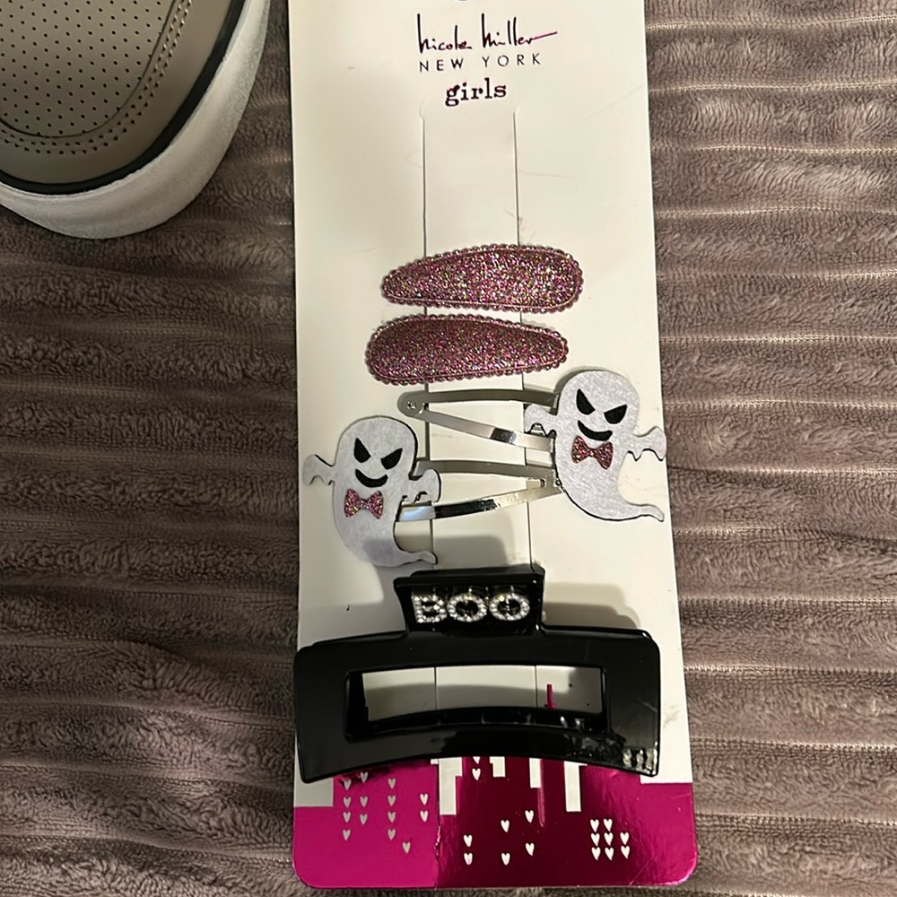 Hair clips